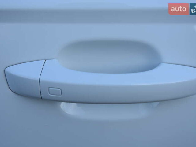 Белый Ауди А6 Олроуд, объемом двигателя 2.97 л и пробегом 256 тыс. км за 21900 $, фото 17 на Automoto.ua