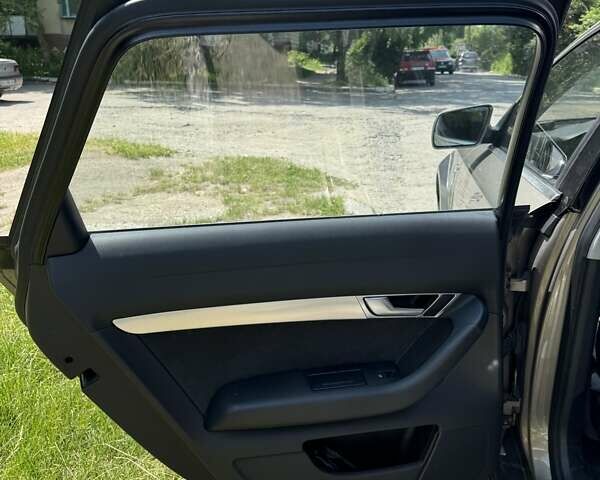 Бежевый Ауди А6 Олроуд, объемом двигателя 2.7 л и пробегом 302 тыс. км за 11899 $, фото 15 на Automoto.ua