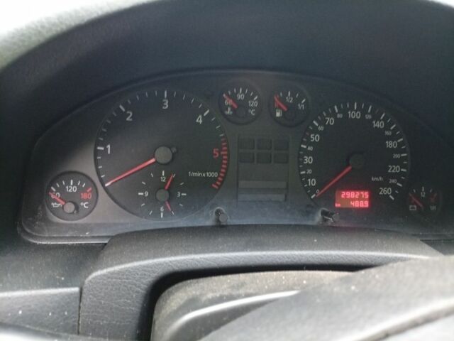 Черный Ауди А6 Олроуд, объемом двигателя 2.5 л и пробегом 290 тыс. км за 2350 $, фото 5 на Automoto.ua