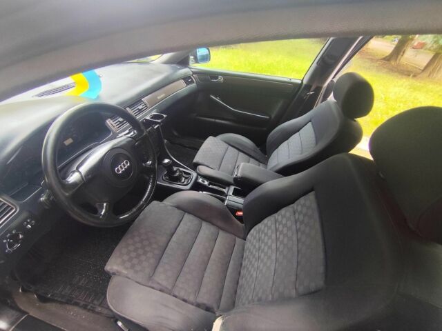 Черный Ауди А6 Олроуд, объемом двигателя 2.5 л и пробегом 290 тыс. км за 2350 $, фото 11 на Automoto.ua