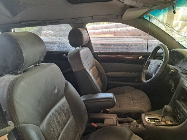 Черный Ауди А6 Олроуд, объемом двигателя 2.5 л и пробегом 250 тыс. км за 6500 $, фото 8 на Automoto.ua