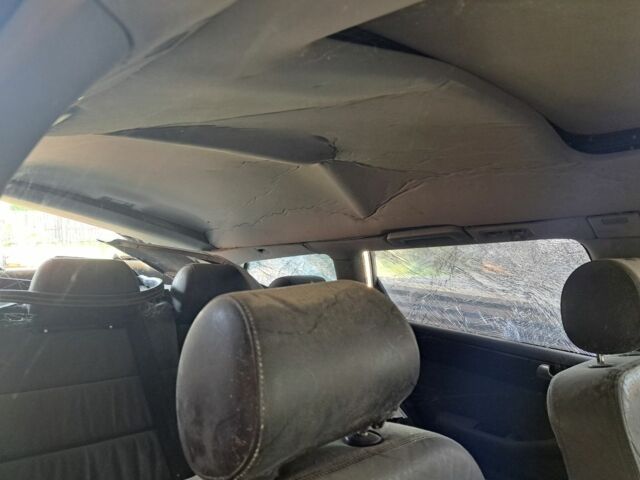 Черный Ауди А6 Олроуд, объемом двигателя 2.5 л и пробегом 250 тыс. км за 6500 $, фото 6 на Automoto.ua