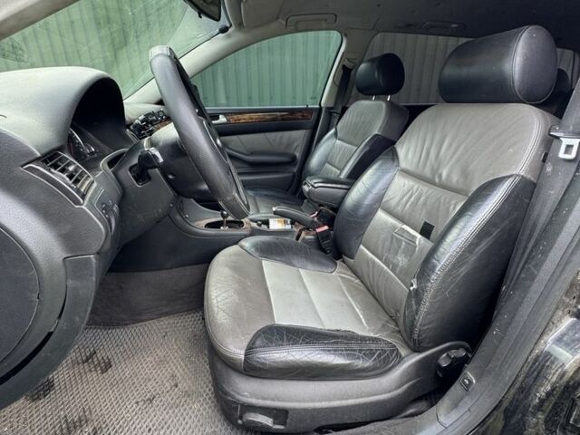 Черный Ауди А6 Олроуд, объемом двигателя 2.5 л и пробегом 411 тыс. км за 4300 $, фото 11 на Automoto.ua