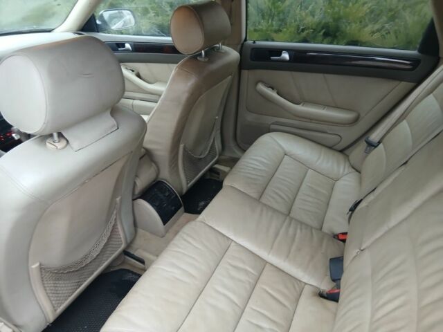 Чорний Ауді A6 Allroad, об'ємом двигуна 0 л та пробігом 200 тис. км за 2600 $, фото 11 на Automoto.ua