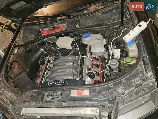 Черный Ауди А6 Олроуд, объемом двигателя 4.2 л и пробегом 281 тыс. км за 9194 $, фото 2 на Automoto.ua