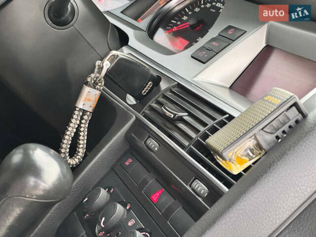 Черный Ауди А6 Олроуд, объемом двигателя 3 л и пробегом 193 тыс. км за 9950 $, фото 47 на Automoto.ua