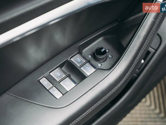 Черный Ауди А6 Олроуд, объемом двигателя 3 л и пробегом 144 тыс. км за 49999 $, фото 40 на Automoto.ua