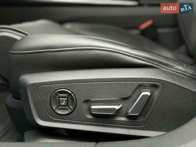 Черный Ауди А6 Олроуд, объемом двигателя 3 л и пробегом 170 тыс. км за 45999 $, фото 19 на Automoto.ua