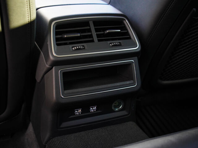 Коричневый Ауди А6 Олроуд, объемом двигателя 3 л и пробегом 153 тыс. км за 39999 $, фото 17 на Automoto.ua