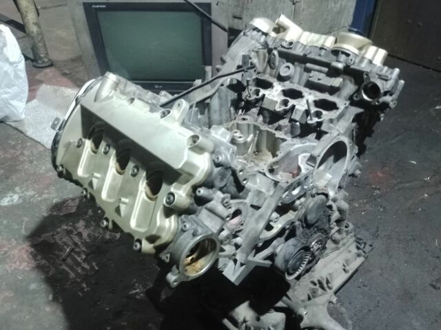 Красный Ауди А6 Олроуд, объемом двигателя 3 л и пробегом 300 тыс. км за 750 $, фото 2 на Automoto.ua