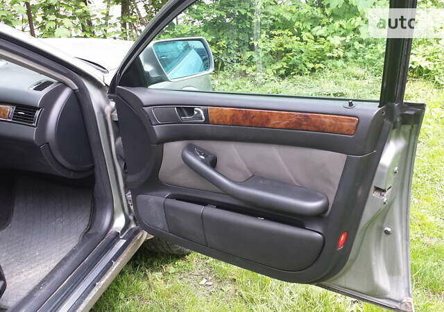 Серый Ауди А6 Олроуд, объемом двигателя 2.5 л и пробегом 405 тыс. км за 1900 $, фото 7 на Automoto.ua