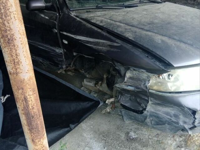 Серый Ауди А6 Олроуд, объемом двигателя 2.5 л и пробегом 350 тыс. км за 1350 $, фото 6 на Automoto.ua