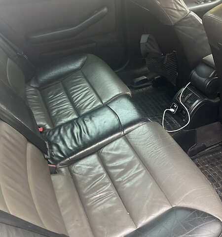 Серый Ауди А6 Олроуд, объемом двигателя 2.5 л и пробегом 48 тыс. км за 4100 $, фото 18 на Automoto.ua