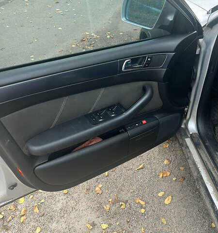 Серый Ауди А6 Олроуд, объемом двигателя 2.5 л и пробегом 48 тыс. км за 4100 $, фото 14 на Automoto.ua