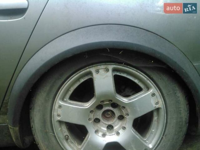 Сірий Ауді A6 Allroad, об'ємом двигуна 2.5 л та пробігом 405 тис. км за 2140 $, фото 15 на Automoto.ua