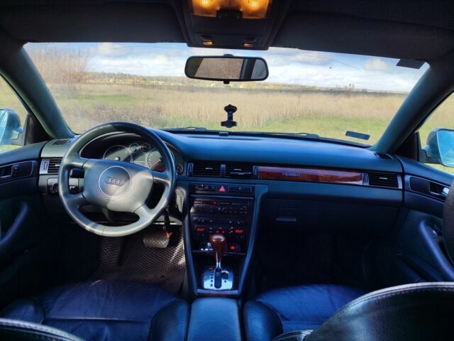 Сірий Ауді A6 Allroad, об'ємом двигуна 2.5 л та пробігом 400 тис. км за 3000 $, фото 4 на Automoto.ua