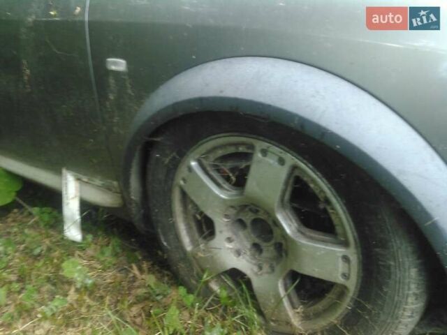 Сірий Ауді A6 Allroad, об'ємом двигуна 2.5 л та пробігом 405 тис. км за 2140 $, фото 12 на Automoto.ua