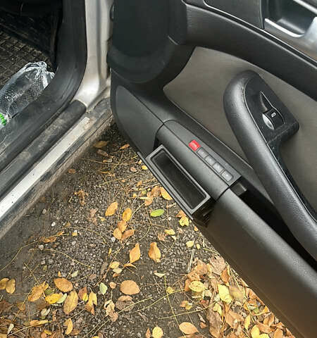 Серый Ауди А6 Олроуд, объемом двигателя 2.5 л и пробегом 48 тыс. км за 4100 $, фото 17 на Automoto.ua