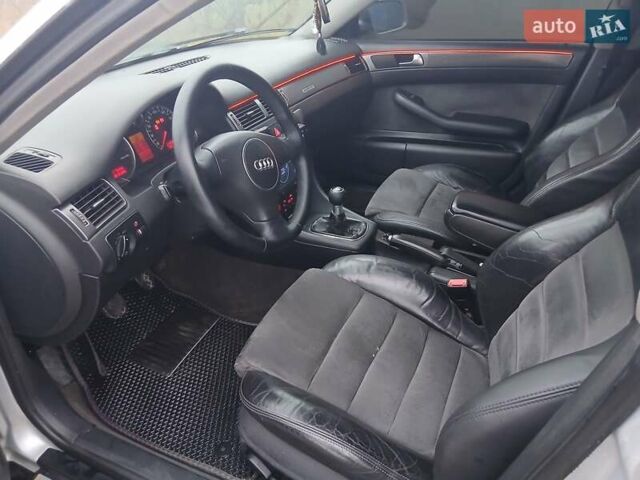 Серый Ауди А6 Олроуд, объемом двигателя 2.5 л и пробегом 300 тыс. км за 3600 $, фото 9 на Automoto.ua