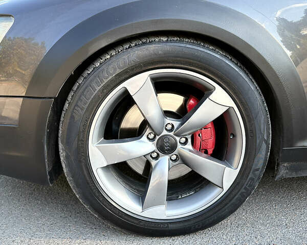 Сірий Ауді A6 Allroad, об'ємом двигуна 3 л та пробігом 300 тис. км за 9799 $, фото 7 на Automoto.ua