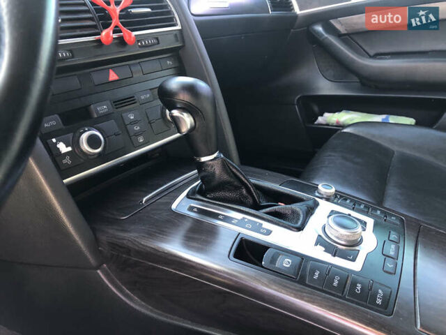 Серый Ауди А6 Олроуд, объемом двигателя 2.97 л и пробегом 352 тыс. км за 9100 $, фото 5 на Automoto.ua