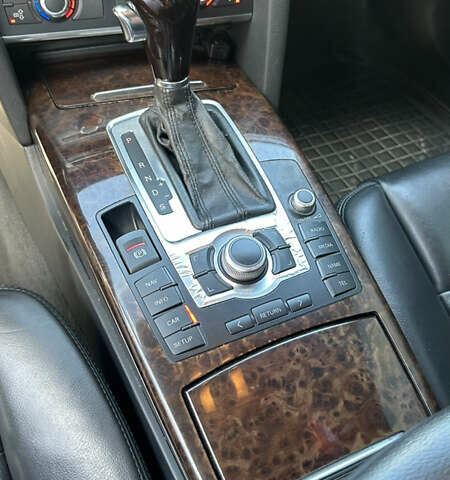 Серый Ауди А6 Олроуд, объемом двигателя 2.7 л и пробегом 378 тыс. км за 10500 $, фото 21 на Automoto.ua