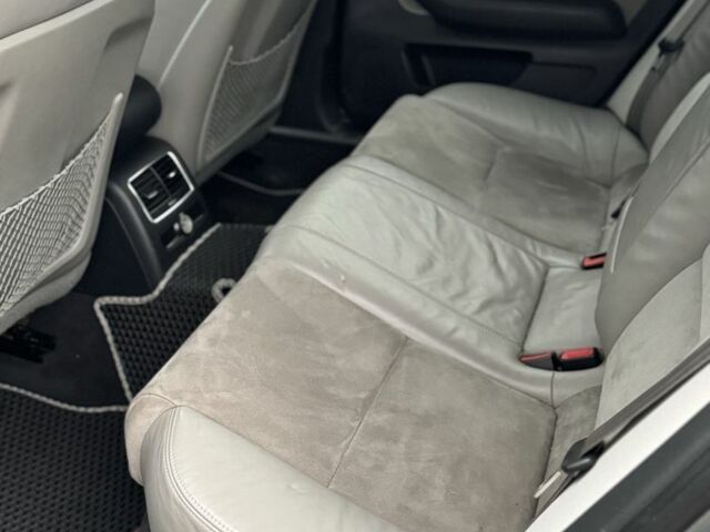 Серый Ауди А6 Олроуд, объемом двигателя 3 л и пробегом 283 тыс. км за 10000 $, фото 6 на Automoto.ua