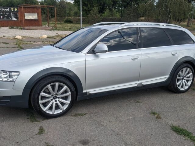 Серый Ауди А6 Олроуд, объемом двигателя 3 л и пробегом 200 тыс. км за 13300 $, фото 1 на Automoto.ua