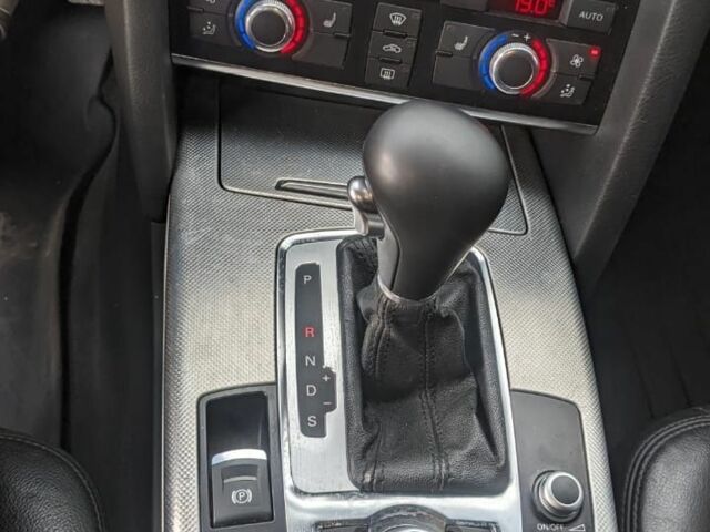 Серый Ауди А6 Олроуд, объемом двигателя 3 л и пробегом 200 тыс. км за 13300 $, фото 5 на Automoto.ua