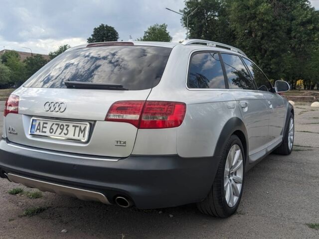 Серый Ауди А6 Олроуд, объемом двигателя 3 л и пробегом 200 тыс. км за 13300 $, фото 4 на Automoto.ua