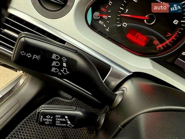 Сірий Ауді A6 Allroad, об'ємом двигуна 3 л та пробігом 225 тис. км за 10000 $, фото 28 на Automoto.ua