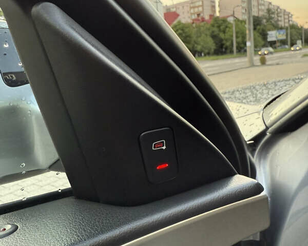 Серый Ауди А6 Олроуд, объемом двигателя 2.97 л и пробегом 276 тыс. км за 23500 $, фото 16 на Automoto.ua