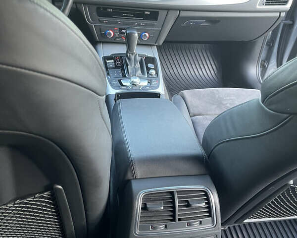 Серый Ауди А6 Олроуд, объемом двигателя 2.97 л и пробегом 180 тыс. км за 30700 $, фото 7 на Automoto.ua