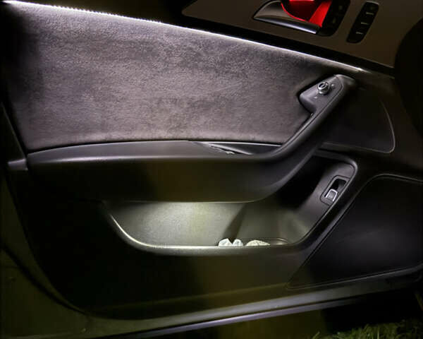 Серый Ауди А6 Олроуд, объемом двигателя 2.97 л и пробегом 276 тыс. км за 23500 $, фото 58 на Automoto.ua