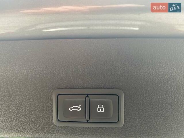 Серый Ауди А6 Олроуд, объемом двигателя 2.97 л и пробегом 130 тыс. км за 41800 $, фото 8 на Automoto.ua
