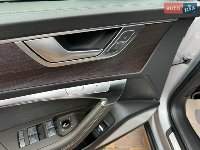 Серый Ауди А6 Олроуд, объемом двигателя 2.97 л и пробегом 150 тыс. км за 51999 $, фото 33 на Automoto.ua
