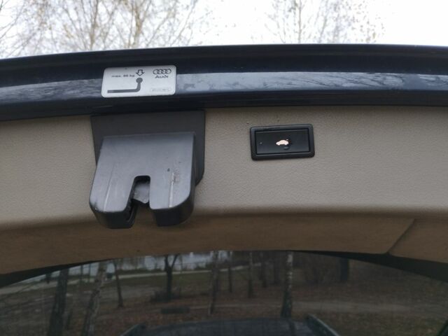 Синий Ауди А6 Олроуд, объемом двигателя 3 л и пробегом 311 тыс. км за 10999 $, фото 9 на Automoto.ua