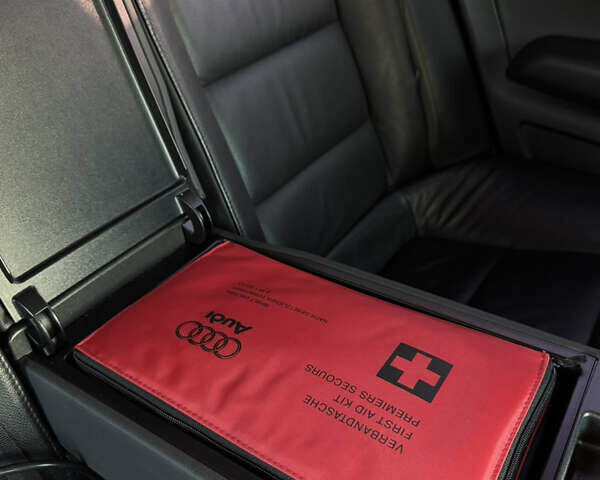 Синий Ауди А6 Олроуд, объемом двигателя 2.97 л и пробегом 285 тыс. км за 12500 $, фото 12 на Automoto.ua