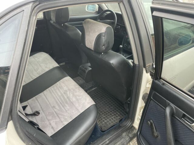 Белый Ауди А6, объемом двигателя 2 л и пробегом 300 тыс. км за 2600 $, фото 6 на Automoto.ua