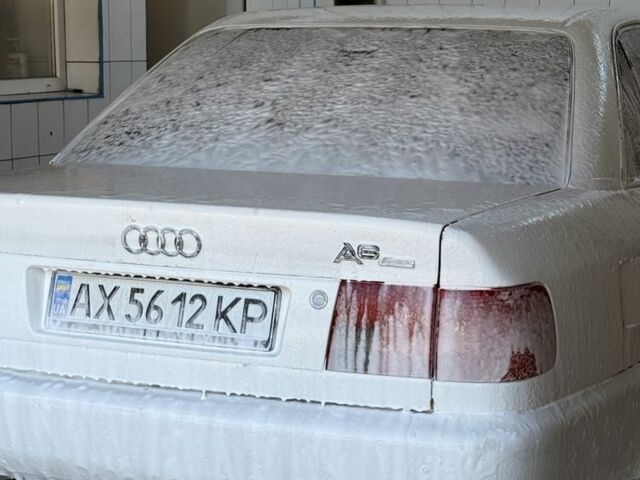 Белый Ауди А6, объемом двигателя 2.6 л и пробегом 426 тыс. км за 0 $, фото 8 на Automoto.ua