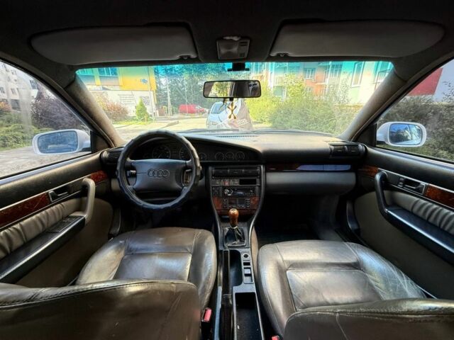 Белый Ауди А6, объемом двигателя 2.6 л и пробегом 426 тыс. км за 0 $, фото 6 на Automoto.ua