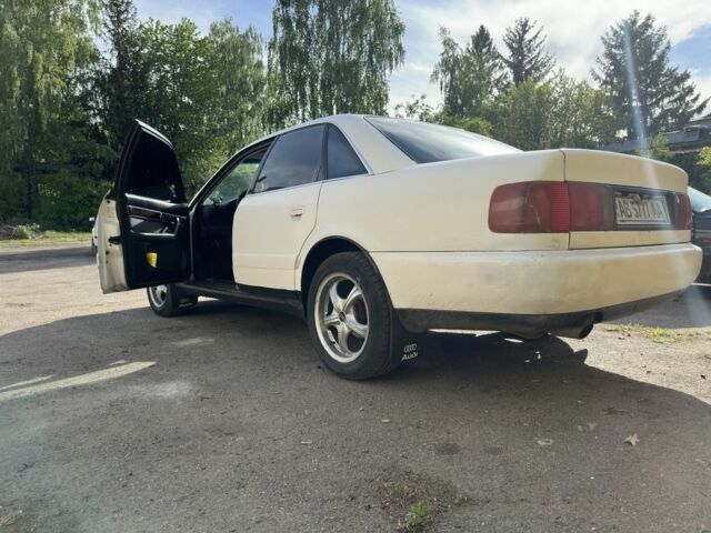 Белый Ауди А6, объемом двигателя 1.8 л и пробегом 420 тыс. км за 2000 $, фото 3 на Automoto.ua