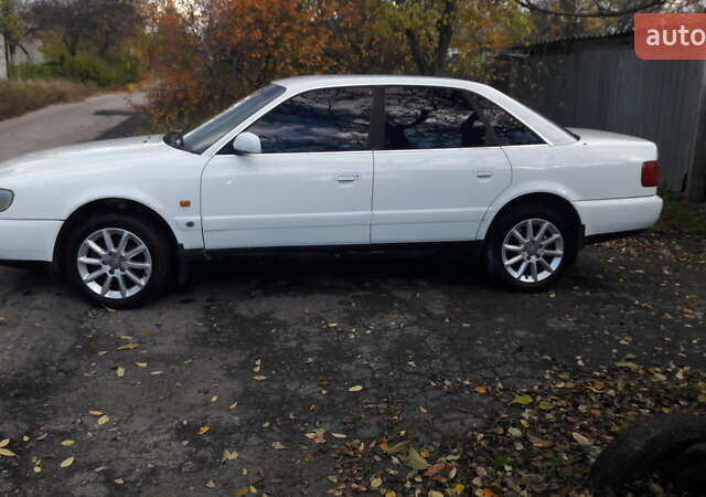 Білий Ауді А6, об'ємом двигуна 2.6 л та пробігом 290 тис. км за 2777 $, фото 3 на Automoto.ua