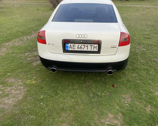Белый Ауди А6, объемом двигателя 2.8 л и пробегом 400 тыс. км за 5000 $, фото 8 на Automoto.ua
