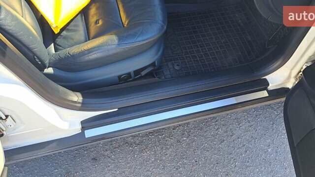 Белый Ауди А6, объемом двигателя 1.8 л и пробегом 360 тыс. км за 5500 $, фото 19 на Automoto.ua