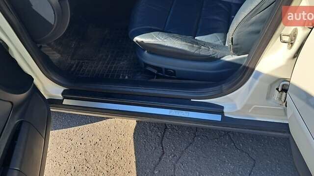 Белый Ауди А6, объемом двигателя 1.8 л и пробегом 360 тыс. км за 5500 $, фото 13 на Automoto.ua