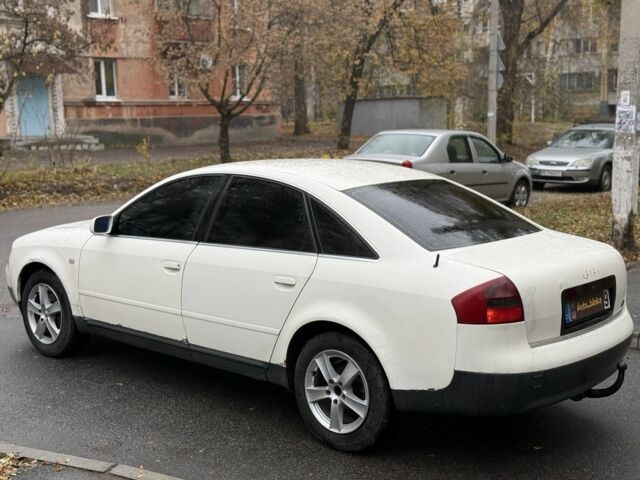 Белый Ауди А6, объемом двигателя 1.9 л и пробегом 300 тыс. км за 2150 $, фото 5 на Automoto.ua