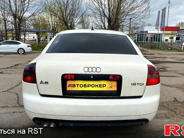 Белый Ауди А6, объемом двигателя 1.9 л и пробегом 377 тыс. км за 3500 $, фото 4 на Automoto.ua