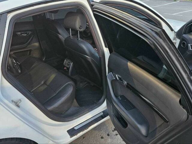 Белый Ауди А6, объемом двигателя 2 л и пробегом 380 тыс. км за 5600 $, фото 8 на Automoto.ua