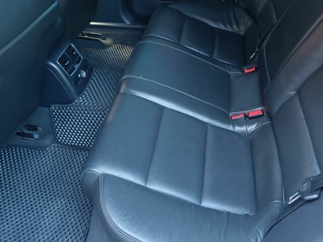 Белый Ауди А6, объемом двигателя 3 л и пробегом 320 тыс. км за 10100 $, фото 6 на Automoto.ua